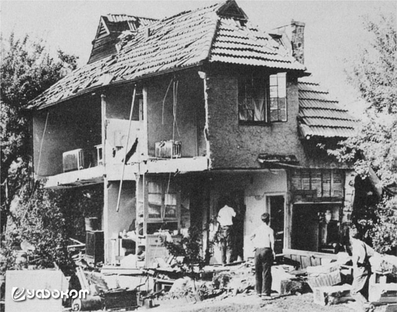 Разрушения, вызванные молнией 21 июля 1936 г. в Уайт Плейнс. 