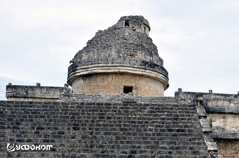 The_Caracol_tower,_Chichen_Itza,_Mexico.jpg The_Caracol_tower,_Chichen_Itza,_Mexico.jpg